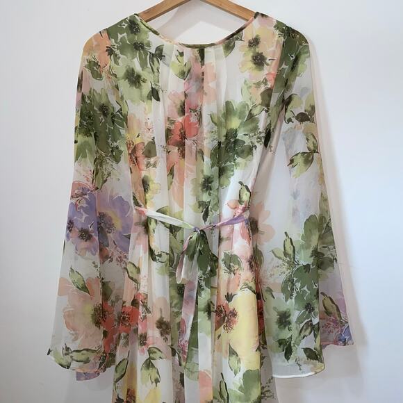 Seventh Avenue Sheer Floral Dress w/ white lining and cape sleeves, Size 8 - Picture 9 of 13